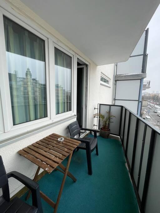 Attractive Flat Near Charlottenburg & Center Apartment